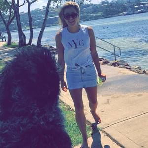 Meet your Posher, Cara